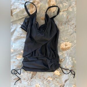 Athleta adjustable tanking top 38 bc so flattering